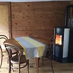 Chalet Le *