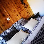 Chalet Le *