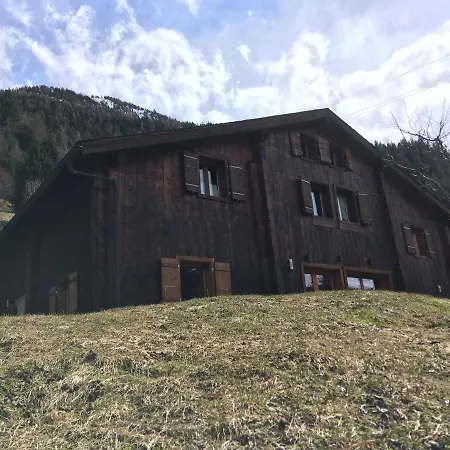 Chalet Le *